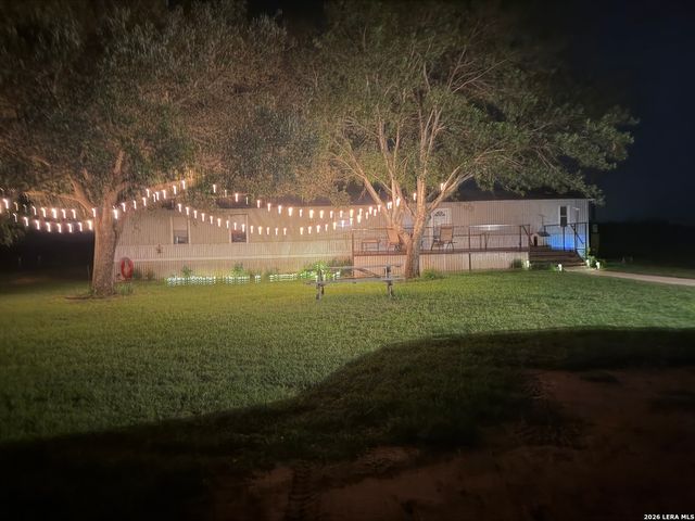 1635 County Road 409, Stockdale, TX 78160