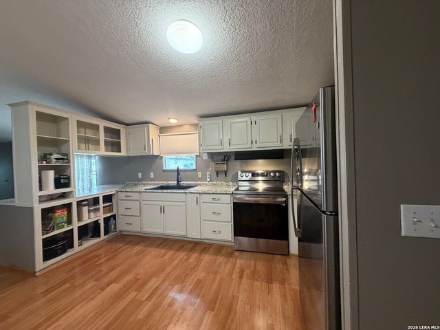 1635 County Road 409, Stockdale, TX 78160