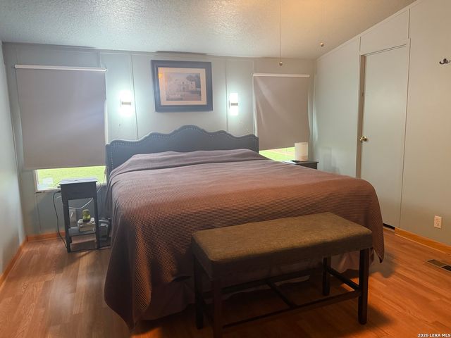 1635 County Road 409, Stockdale, TX 78160