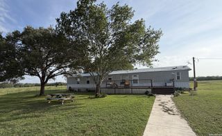 1635 County Road 409, Stockdale, TX 78160