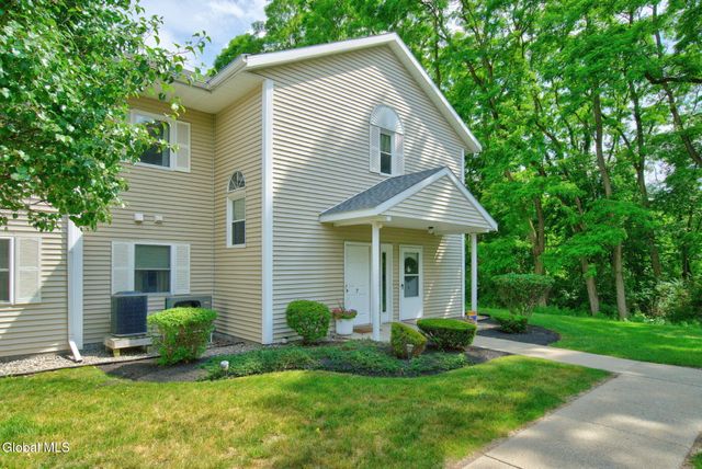 507 Greenwich Drive, Albany, NY 12203