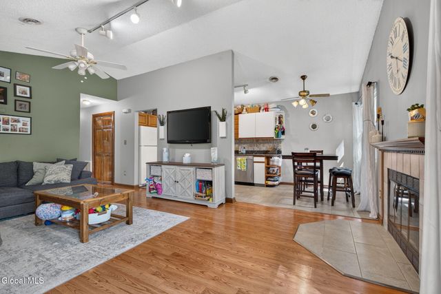 507 Greenwich Drive, Albany, NY 12203