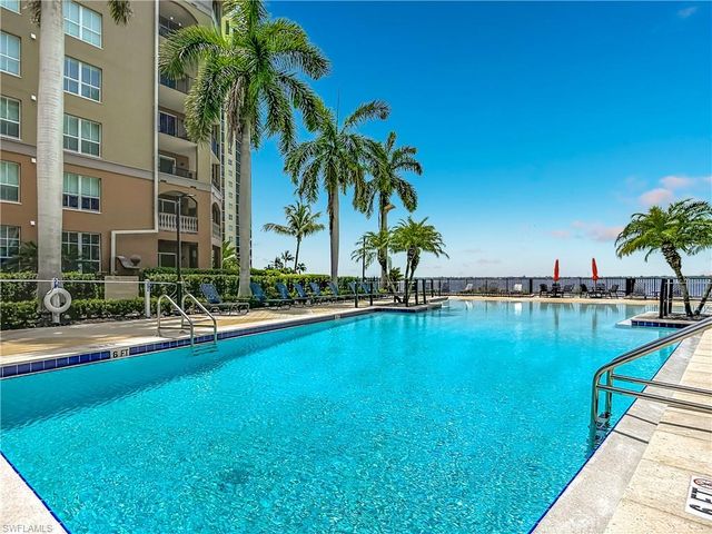 2825 Palm Beach BLVD 216, Fort Myers, FL 33916