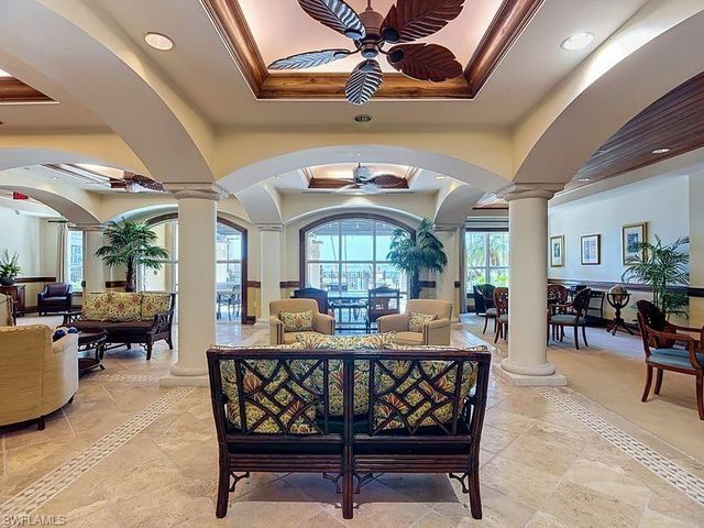 2825 Palm Beach BLVD 216, Fort Myers, FL 33916