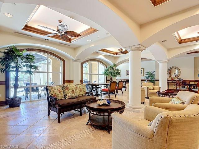 2825 Palm Beach BLVD 216, Fort Myers, FL 33916