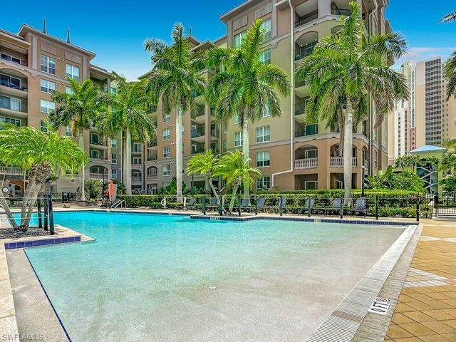 2825 Palm Beach BLVD 216, Fort Myers, FL 33916