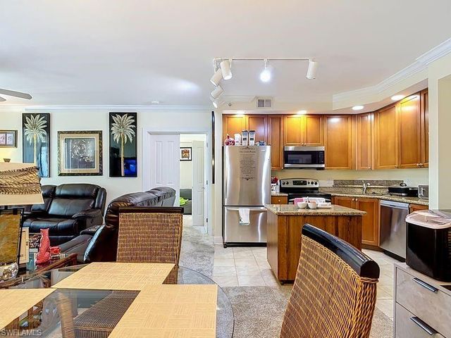 2825 Palm Beach BLVD 216, Fort Myers, FL 33916