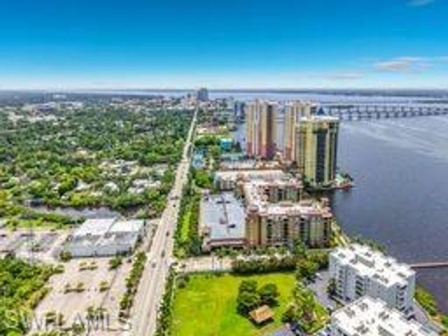 2825 Palm Beach BLVD 216, Fort Myers, FL 33916