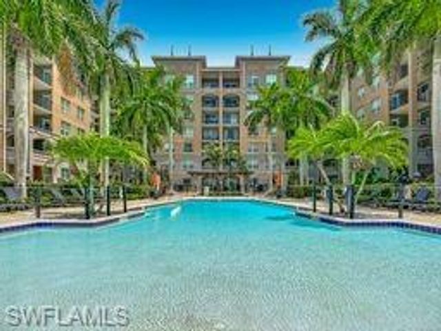 2825 Palm Beach BLVD 216, Fort Myers, FL 33916