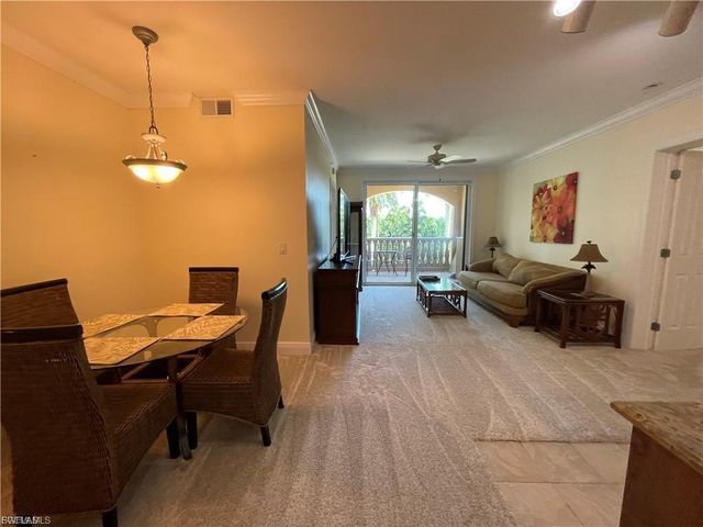 2825 Palm Beach BLVD 216, Fort Myers, FL 33916