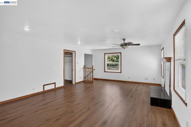 2024 Thompson Ln, El Sobrante, CA 94803