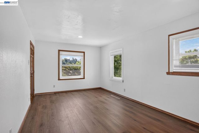 2024 Thompson Ln, El Sobrante, CA 94803