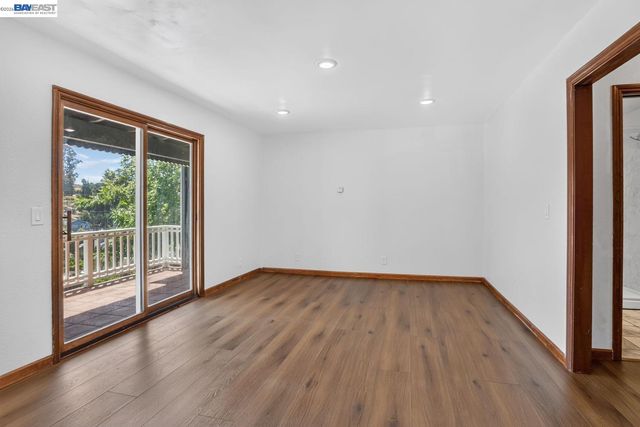 2024 Thompson Ln, El Sobrante, CA 94803