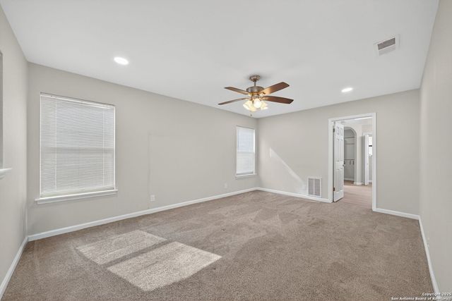 210 sandhill, Universal City, TX 78148