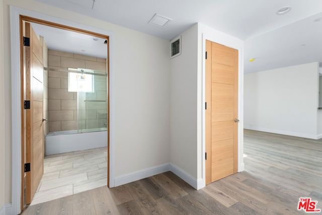 1429 S Bedford Street 301, Los Angeles, CA 90035