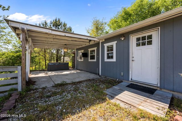 309 S Jenkins Street, Holly Ridge, NC 28445