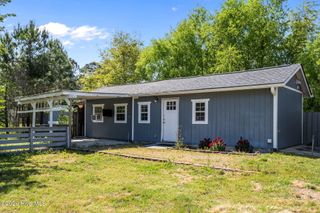 309 S Jenkins Street, Holly Ridge, NC 28445