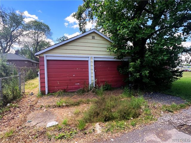 1116 La Salle Avenue, Niagara Falls, NY 14301