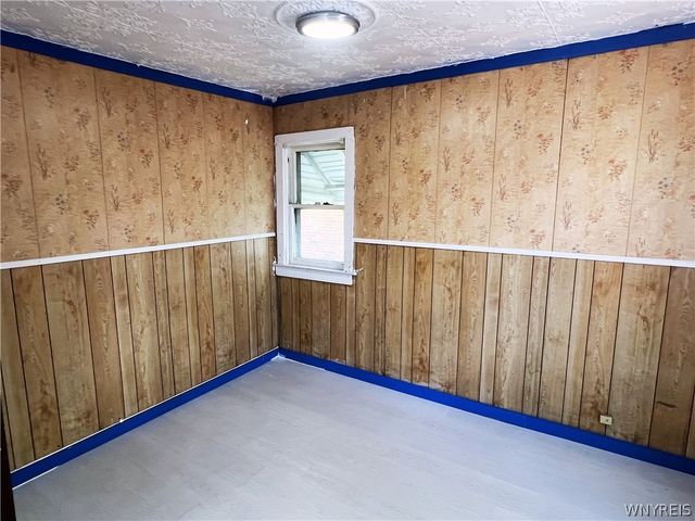 1116 La Salle Avenue, Niagara Falls, NY 14301