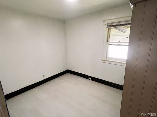 1116 La Salle Avenue, Niagara Falls, NY 14301