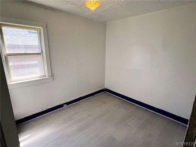 1116 La Salle Avenue, Niagara Falls, NY 14301