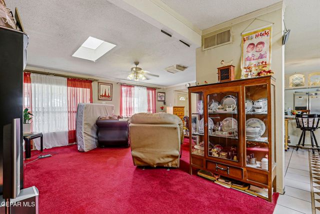 10557 WARREN Street, El Paso, TX 79924