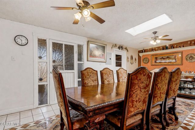 10557 WARREN Street, El Paso, TX 79924