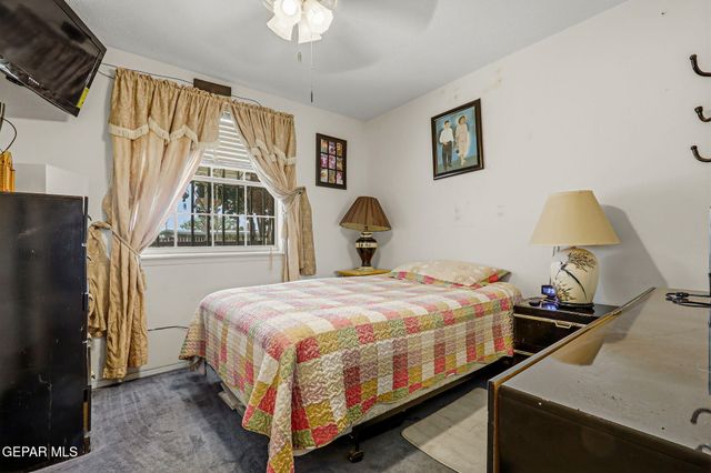 10557 WARREN Street, El Paso, TX 79924