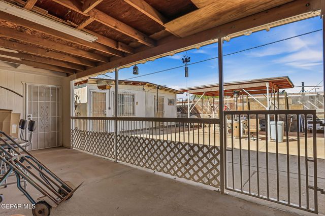 10557 WARREN Street, El Paso, TX 79924