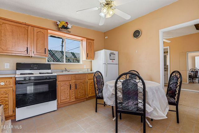 10557 WARREN Street, El Paso, TX 79924