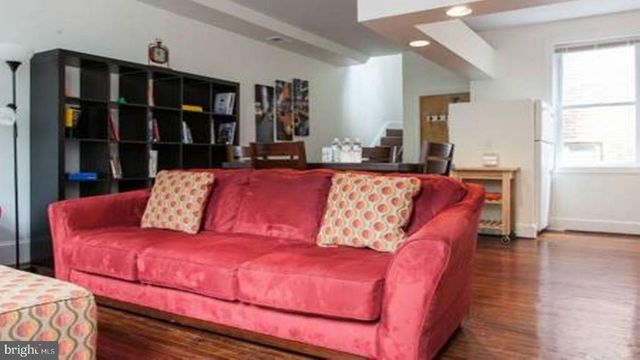 128 PEMBERTON ST, Philadelphia, PA 19147