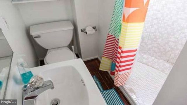 128 PEMBERTON ST, Philadelphia, PA 19147