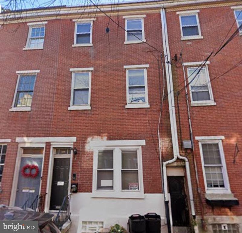 128 PEMBERTON ST, Philadelphia, PA 19147
