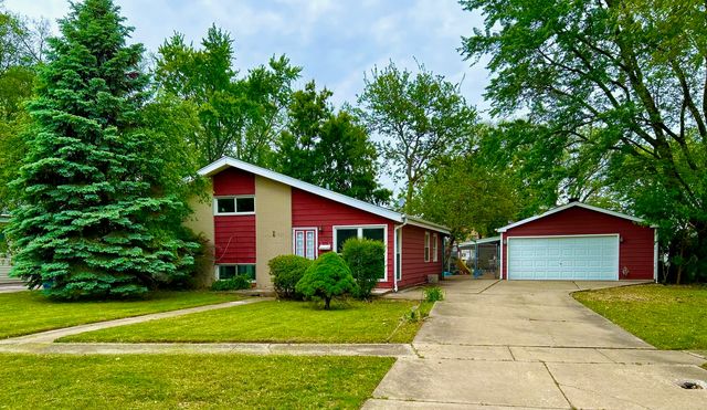 710 W Ridge Road, Villa Park, IL 60181