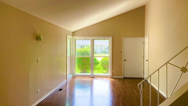 710 W Ridge Road, Villa Park, IL 60181