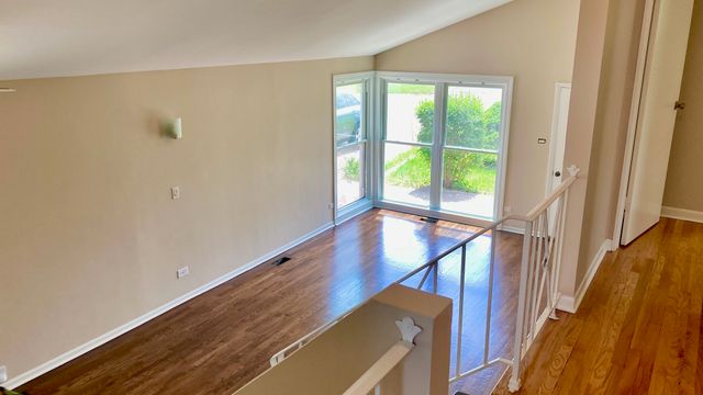 710 W Ridge Road, Villa Park, IL 60181