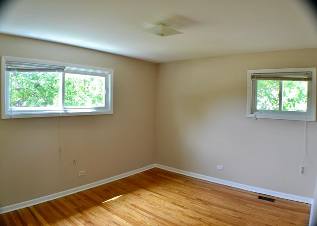 710 W Ridge Road, Villa Park, IL 60181