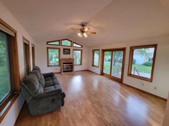 5182 45th Avenue SE, Saint Cloud, MN 56304