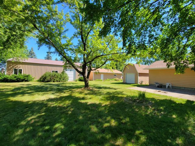 5182 45th Avenue SE, Saint Cloud, MN 56304