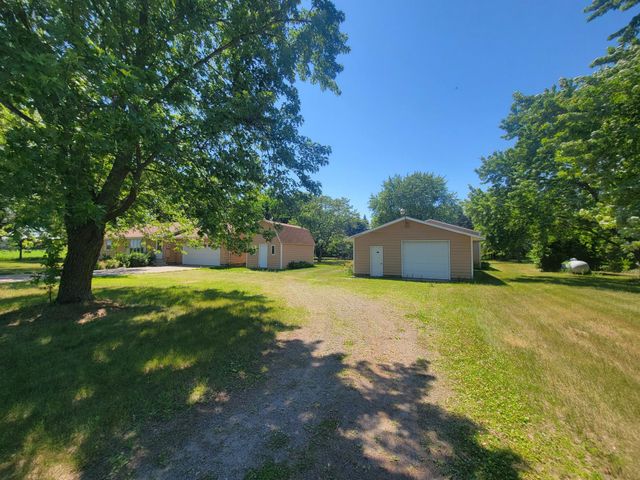 5182 45th Avenue SE, Saint Cloud, MN 56304