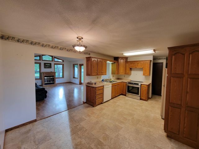 5182 45th Avenue SE, Saint Cloud, MN 56304