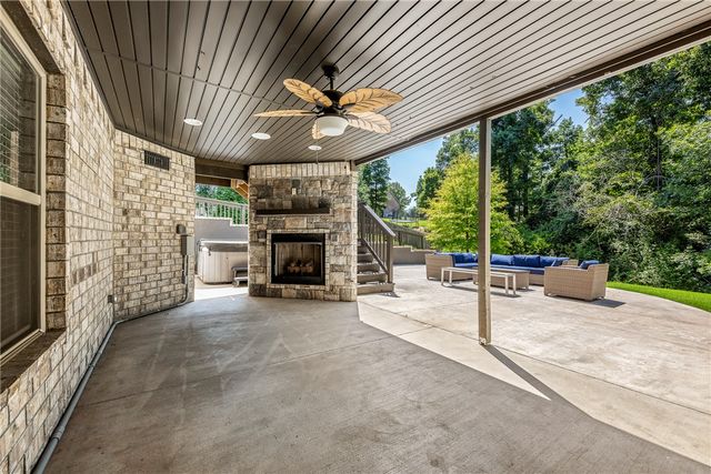 1503 Fontaine Court, Centerton, AR 72719