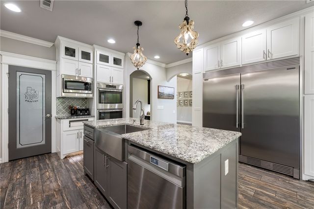 1503 Fontaine Court, Centerton, AR 72719