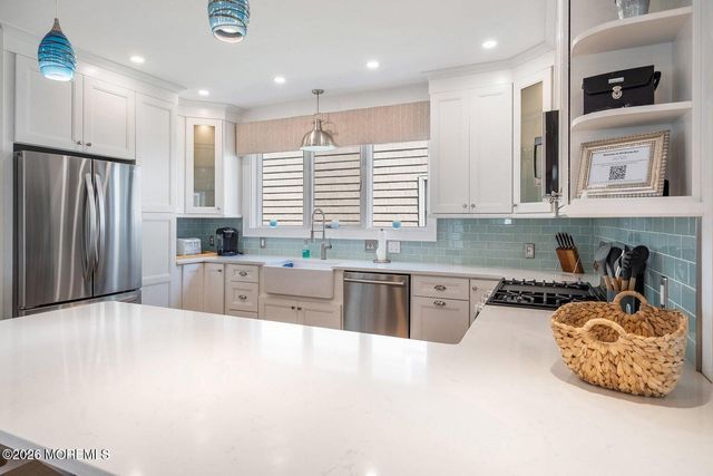 305 Ocean Avenue N, Avon-by-the-sea, NJ 07717