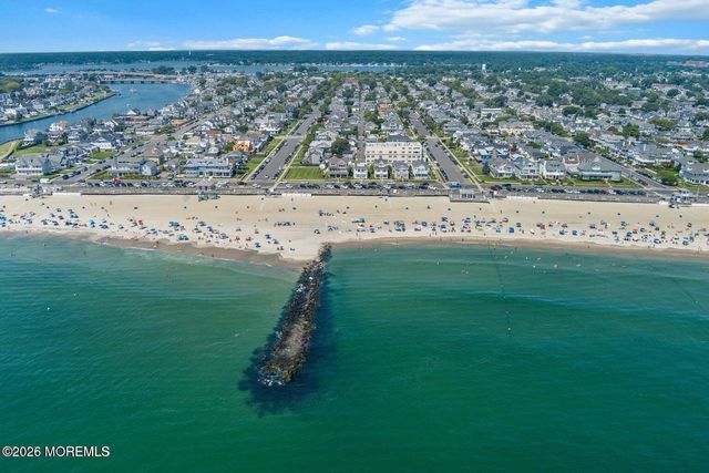 305 Ocean Avenue N, Avon-by-the-sea, NJ 07717