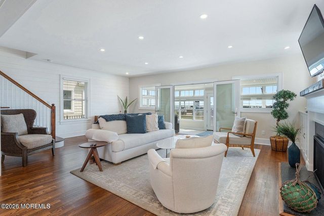 305 Ocean Avenue N, Avon-by-the-sea, NJ 07717