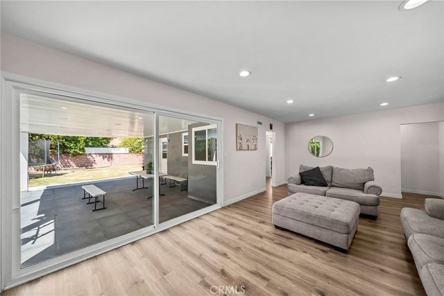8043 Sunnybrae, Winnetka, CA 91306