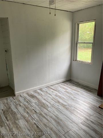 39689 Texas Avenue, Howe, OK 74940