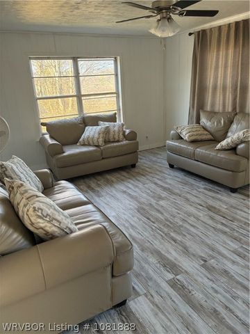 39689 Texas Avenue, Howe, OK 74940