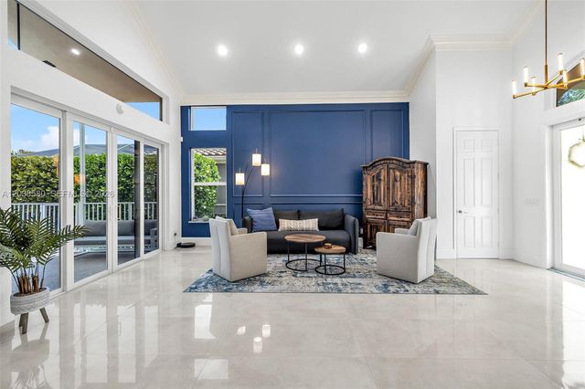 10214 NW 54th Pl, Coral Springs, FL 33076